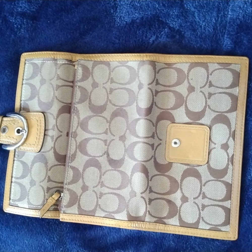 Coach Bag - Picture 8 of 8
